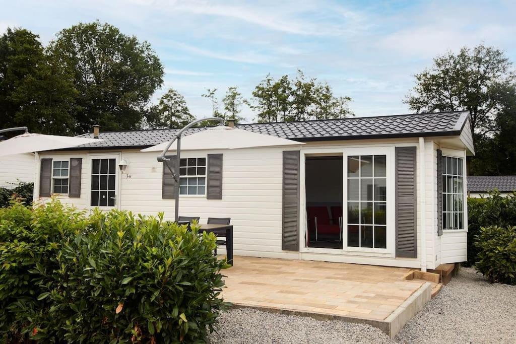 4 Persons Chalet Valkenbosch Situated In The Forested Area Oisterwijk Buitenkant foto